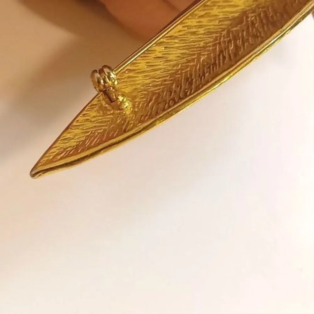 Gold Embellished Broach‎